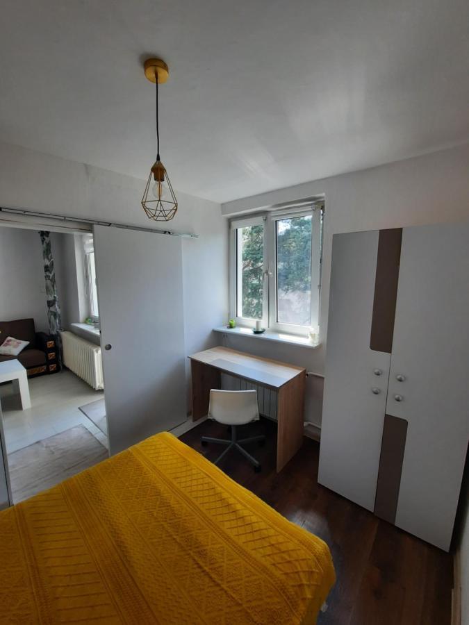 Apartament Zorzy Przy Instytucie Kardiologii Anin Apartment Warsaw Exterior photo